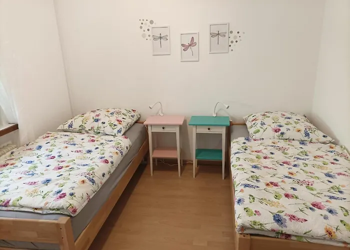 Grosse Ferienwohnung Am Waldrand